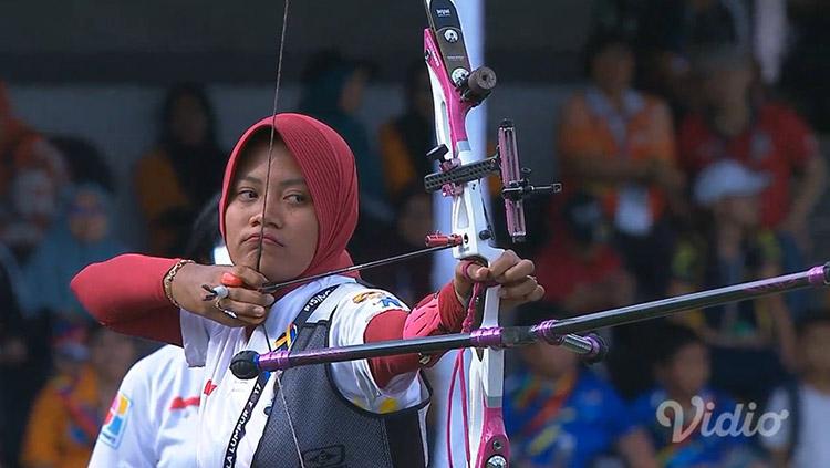 Diananda Choirunisa berhasil menyumbang medali emas di cabor panahan. Copyright: Istimewa