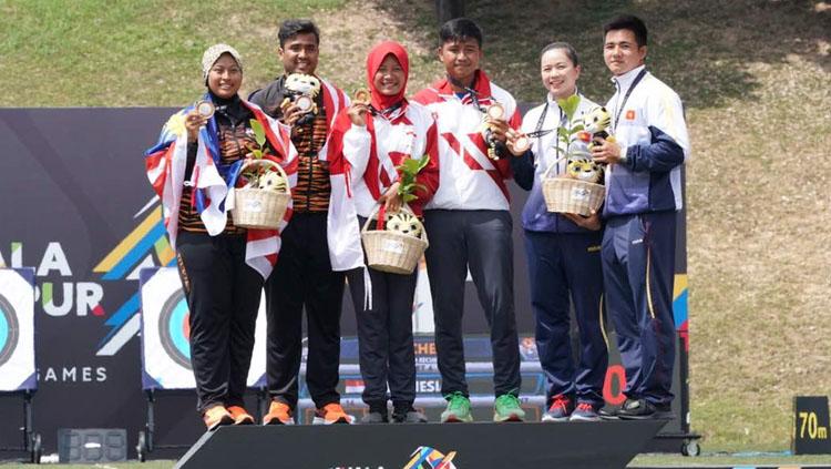 Pasangan Panahan Malaysia, Indonesia, dan Vietnam. Copyright: Twitter@BadmintonTalk