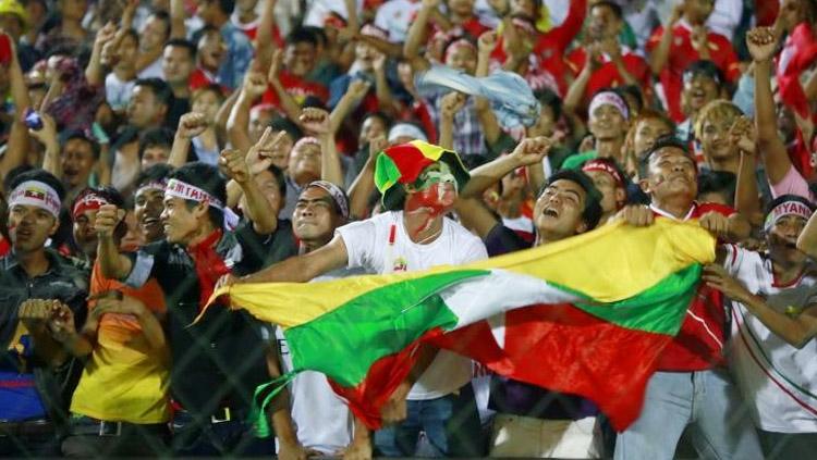 Suporter Timnas Myanmar.