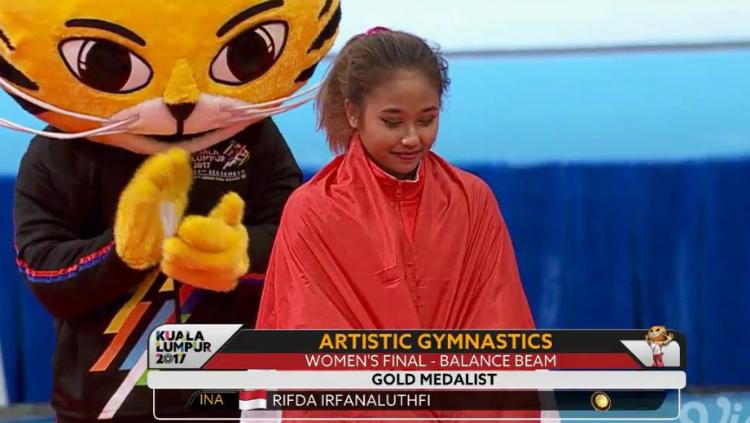 Rifda Irfanaluthfi menyumbang medali emas ke-13 untuk Indonesia. Copyright: Vidio.com
