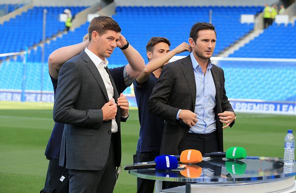 Steven Gerrard (kiri) dan Frank Lampard, saat menjadi komentator di SkySports. Copyright: INDOSPORT