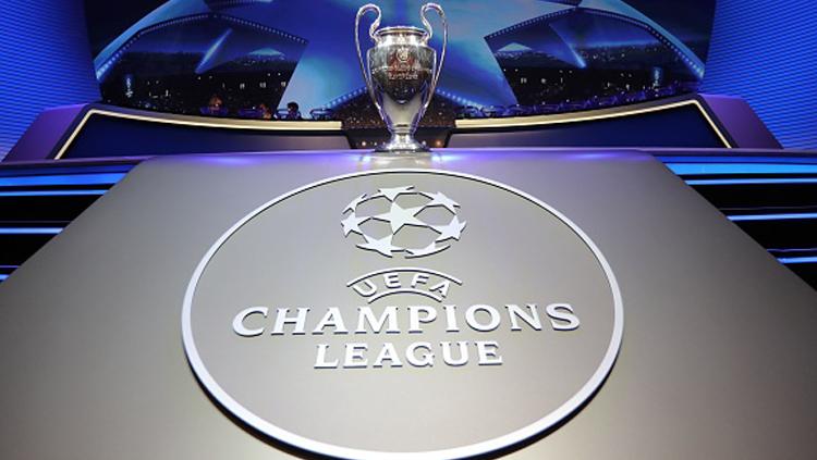 Trofi Liga Champions.