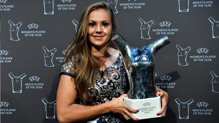 Lieke Martens, pemain terbaik wanita Eropa 2017. Copyright: INDOSPORT