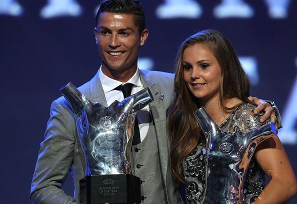 Cristiano Ronaldo dan Lieke Martens, dua pesepakbola terbaik Eropa 2017. Copyright: INDOSPORT