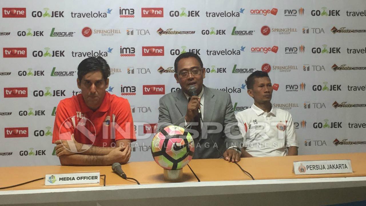 Pelatih Persija, Teco dan kapten Persija, Ismed Sofyan.