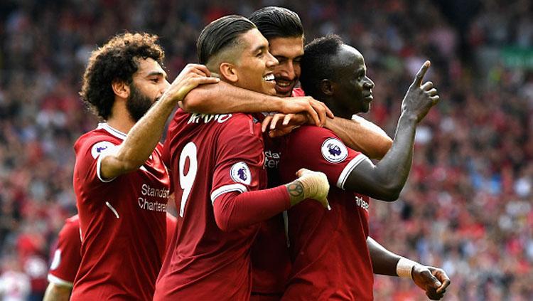 Sadio Mane sang pencetak gol di menit 40' tengah melakukan selebrasi bersama rekan satu timnya.