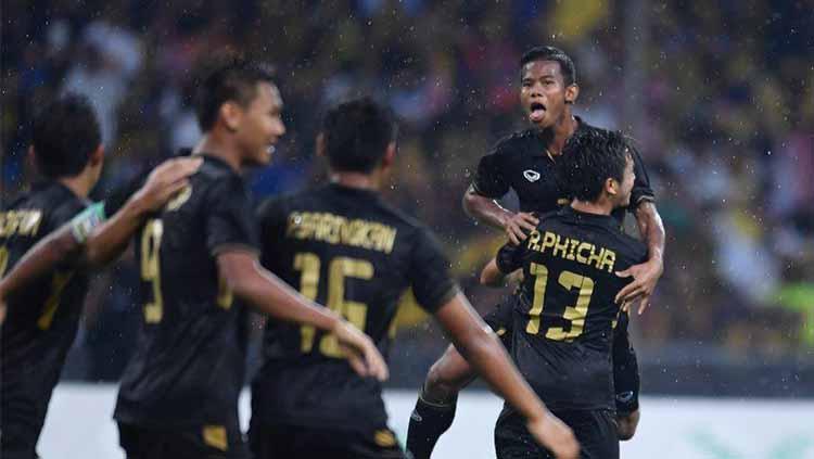 Selebrasi%20Timnas%20U-22%20Thailand%20usai%20kalahkan%20Malaysia.