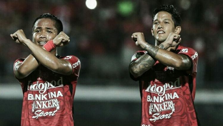 Irfan Bachdim dan Gede Sukadana Copyright: baliutd.com