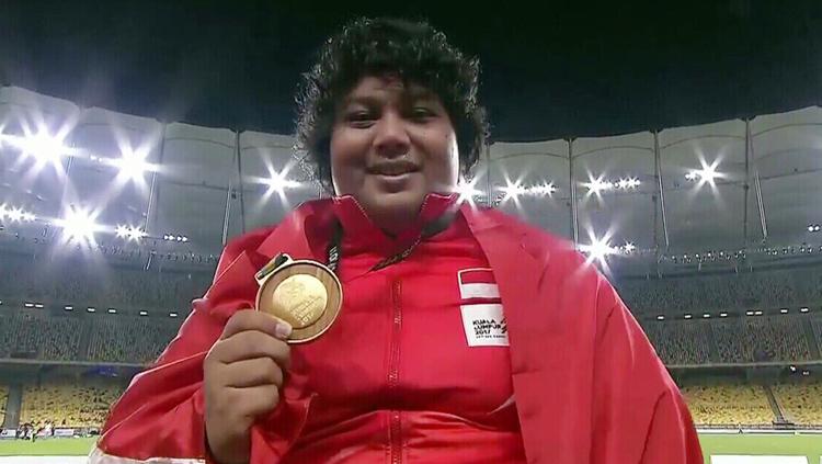 Eki Febri Ekawati, berhasil sumbang medali emas di cabor tolak peluru putri di SEA Games 2017. Copyright: twitter@imam_nahrawi