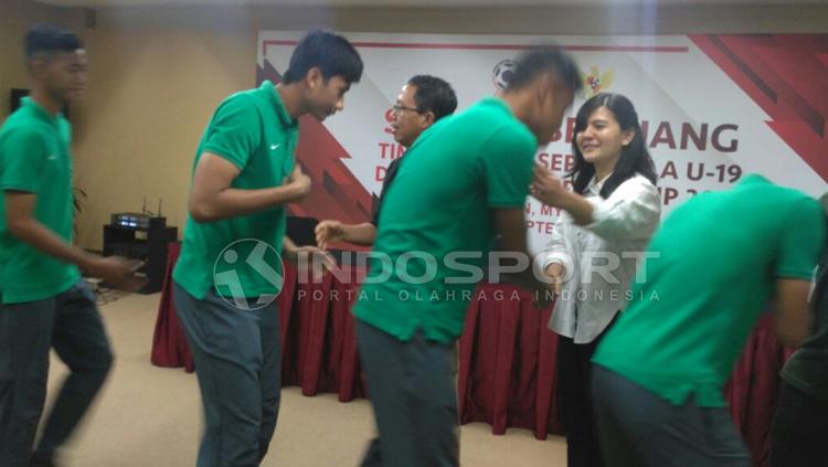 Pelepasan Timnas U-19 ke Myanmar untuk mengikuti Piala AFF. Copyright: Petrus Manus Da Yerimon/INDOSPORT