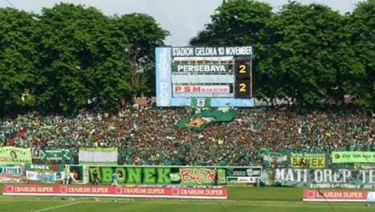 Stadion Tambaksari Surabaya.