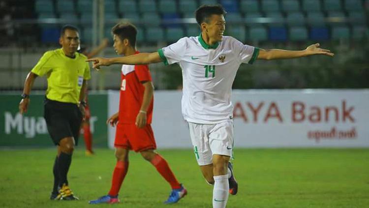 Feby Eka Putra berhasil cetak 3 gol ke gawang Filipina.