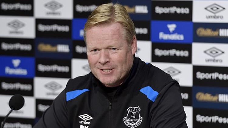 Ronald Koeman dalam jumpa pers.