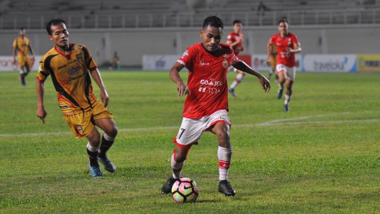 Mitra Kukar vs Persija Jakarta. Copyright: Media Persija