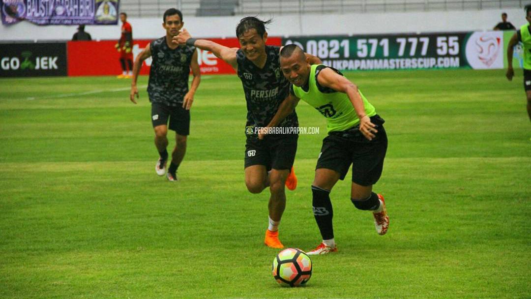 Latihan Persiba Balikpapan di Stadion Batakan. Copyright: Instagram/@persibafc_media
