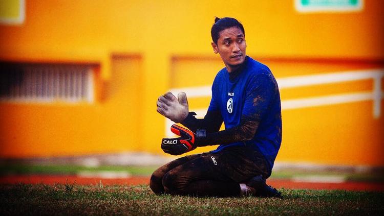 Sandy Firmansyah, kiper Sriwijaya FC. Copyright: Instagram/@sandii_firmansyah