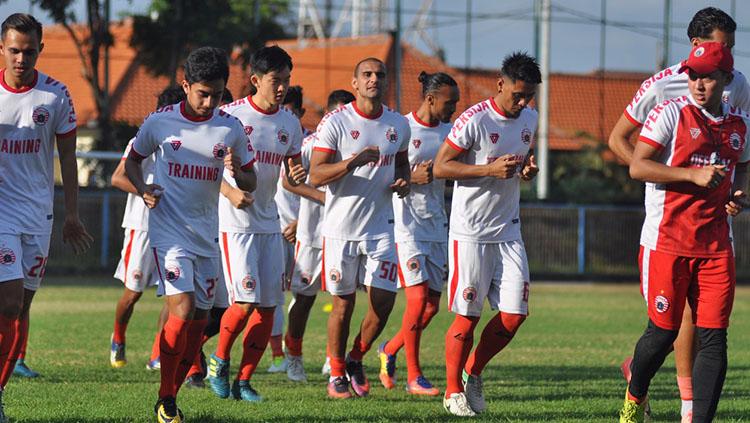 Suasana latihan pemain Persija Jakarta di Bali. Copyright: Media Persija