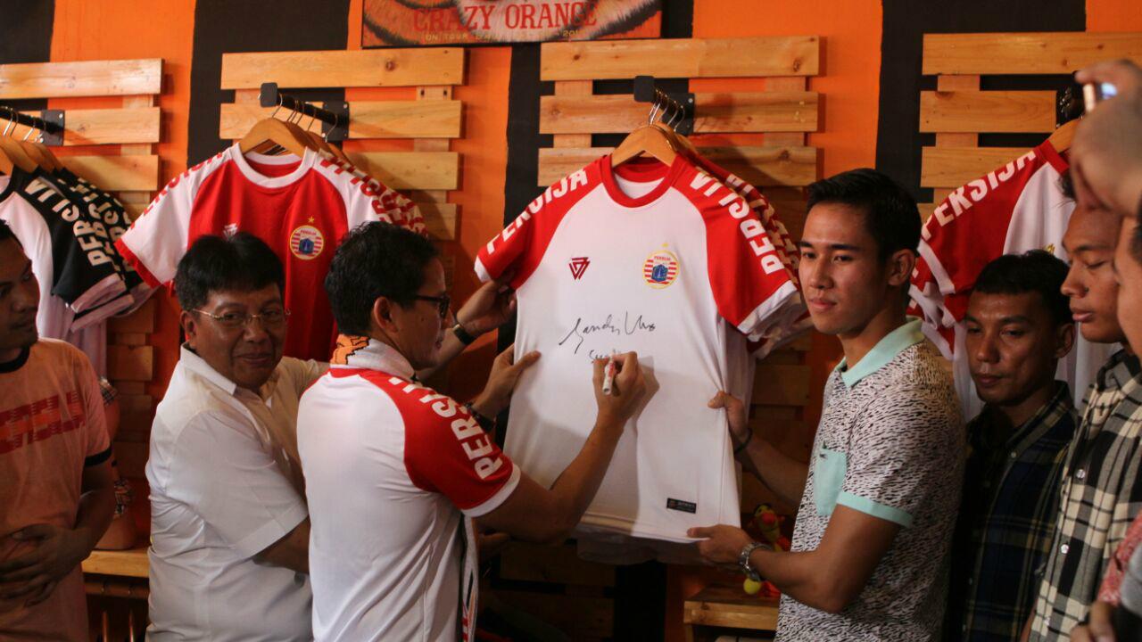 Persija Jakarta Launching 43 Outlet Store Jakmania. Copyright: Persija.Id