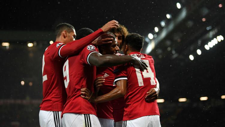 Selebrasi para pemain Manchester United usai gol ketiga Marcus Rashford. Copyright: INDOSPORT