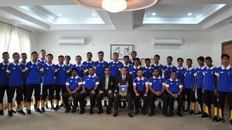 Pengembangan Sepakbola Brunei yang bekerja sama dengan Jepang. Copyright: JFA
