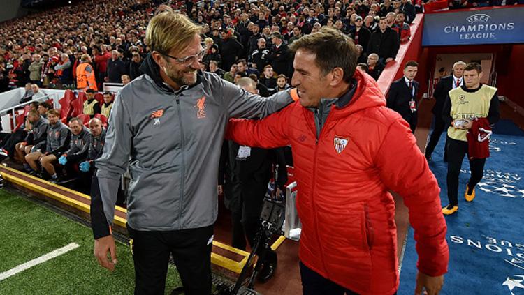 Jurgen Klopp dan Eduardo Berizzo. Copyright: INDOSPORT