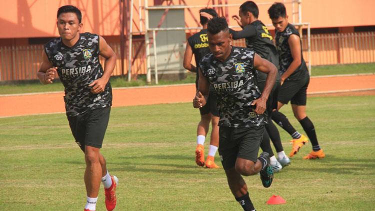 Suasana latiha pemain Persiba Balikpapan. Copyright: Teddy Rumengan/INDOSPORT