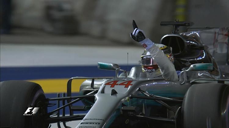 Lewis Hamilton juarai GP Singapura 2017. Copyright: Formula1.com