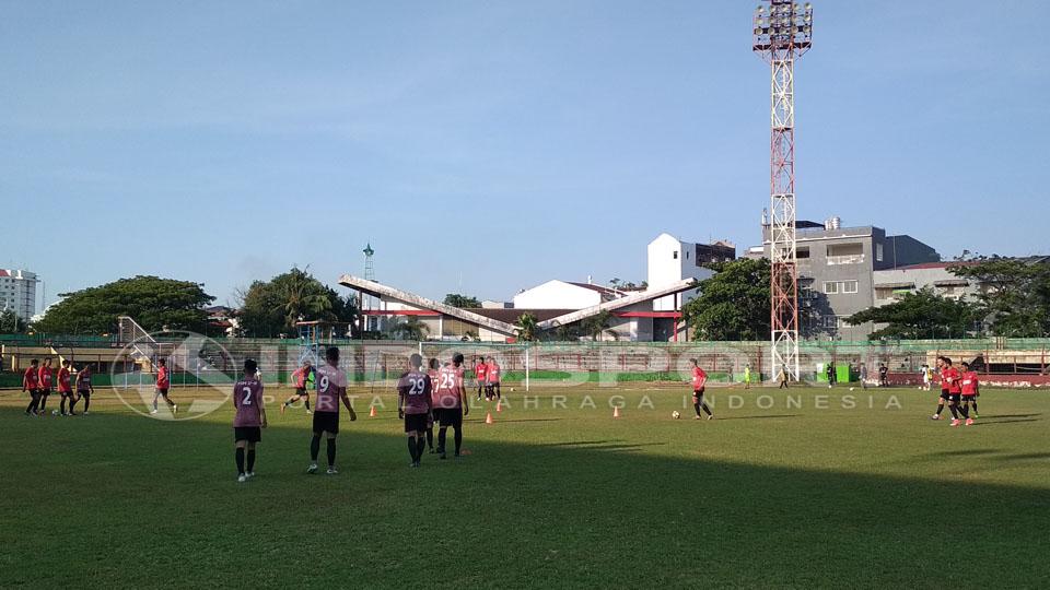 PSM Makassar saat sedang latihan. Copyright: Muhammad Nur Basri/INDOSPORT