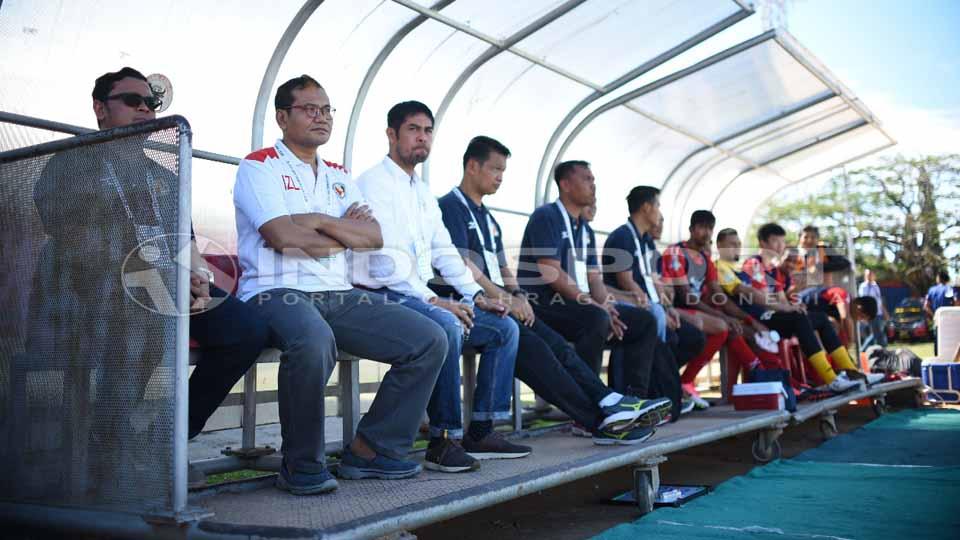 Tim kepelatihan Semen Padang FC. Copyright: Taufik Hidayat/INDOSPORT