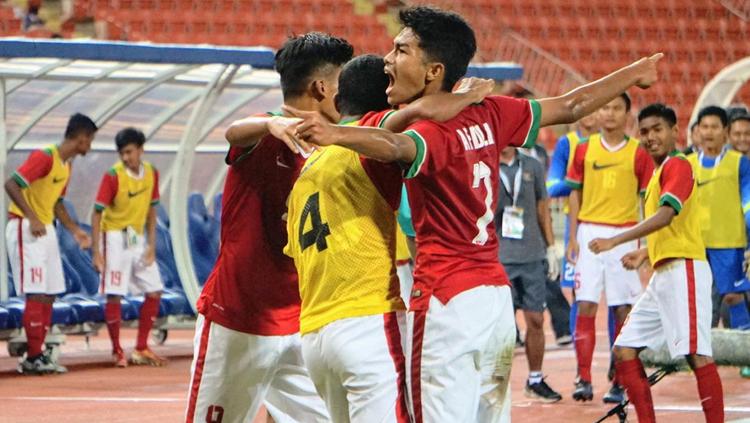 Amanar Abdillah saat merayakan gol bersama rekan satu timnya usai membobol gawang Thailand. Copyright: PSSI