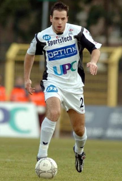 Jonathan De Falco saat masih berkarir di sepakbola. Copyright: blogspot