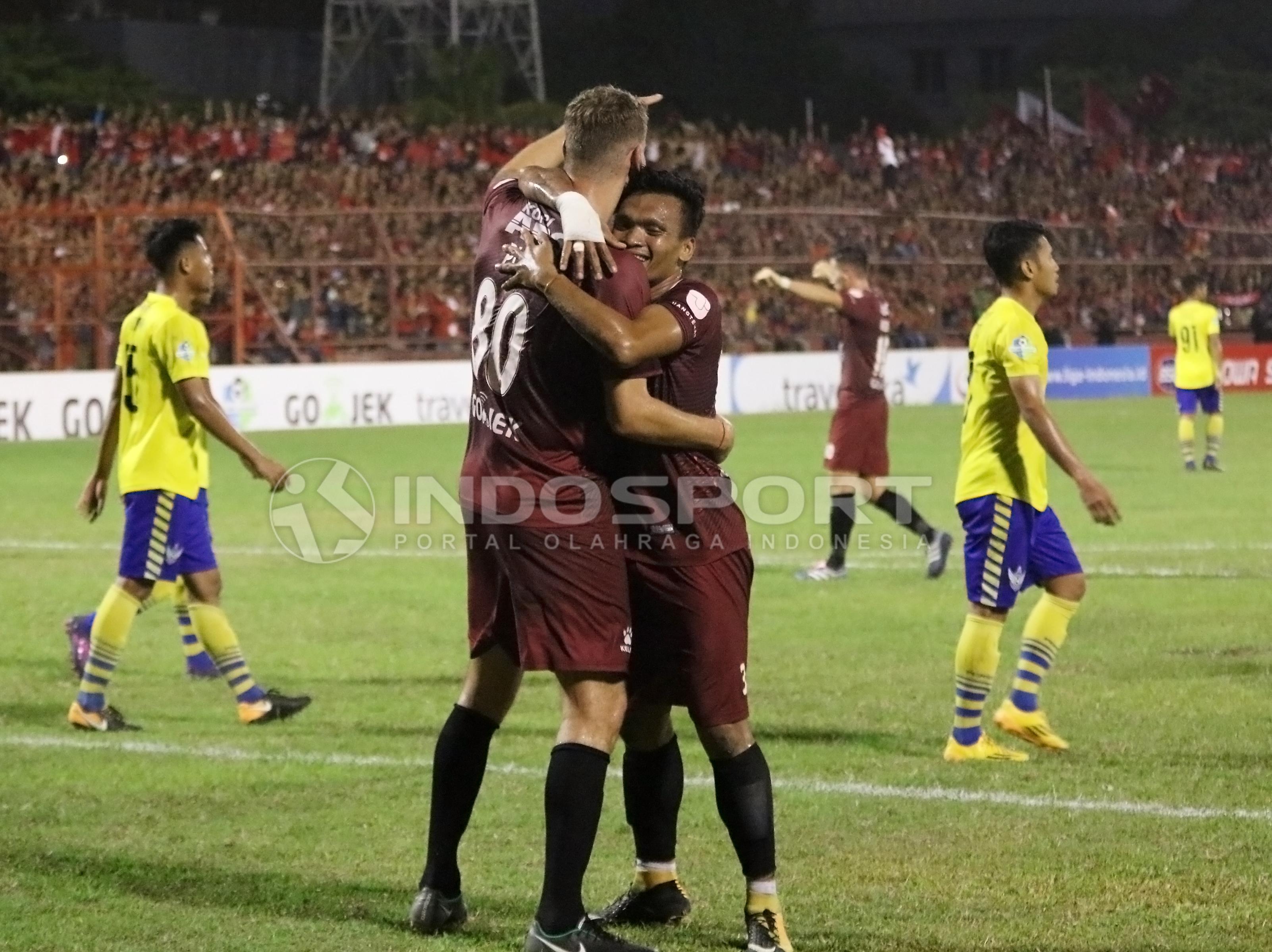 PSM Makassar vs Persegres Gresik United. Copyright: INDOSPORT/Nur Basri