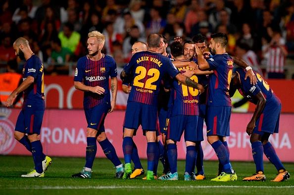Selebrasi Barcelona usai mendapatkan gol pertama dari Girona. Copyright: INDOSPORT