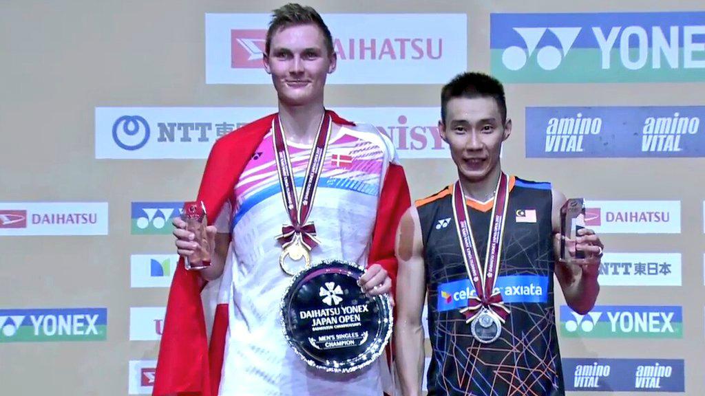 Viktor Axelsen vs Lee Chong Wei Copyright: Twitter/@antoagustian