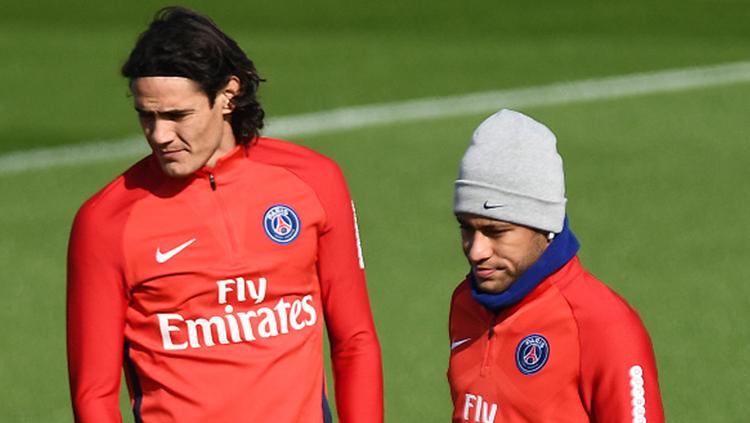 Neymar (kiri) dan Edinson Cavani saat jalani latihan. Copyright: INDOSPORT