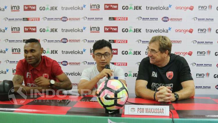 Penjelasan Robert Rene Alberts usai PSM Makassar menahan imbang Persipura Jayapura. Copyright: INDOSPORT/Basri