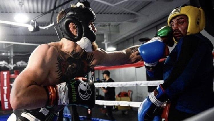 Latih tanding McGregor dengan Malignaggi.