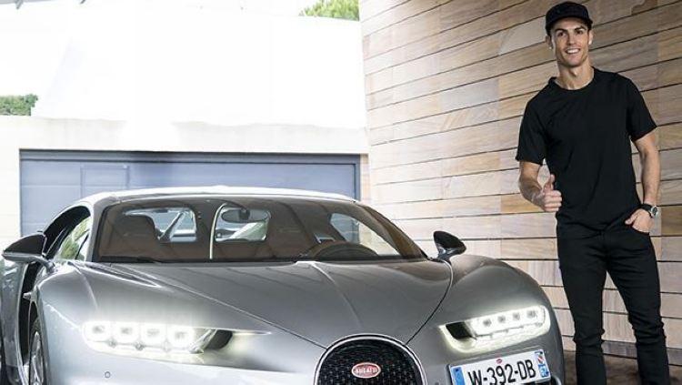 Cristiano Ronaldo dikabarkan baru saja menggelontorkan uang sebanyak 169,5 miliar rupiah untuk membeli salah satu mobil termahal yang ada di dunia saat ini. - INDOSPORT