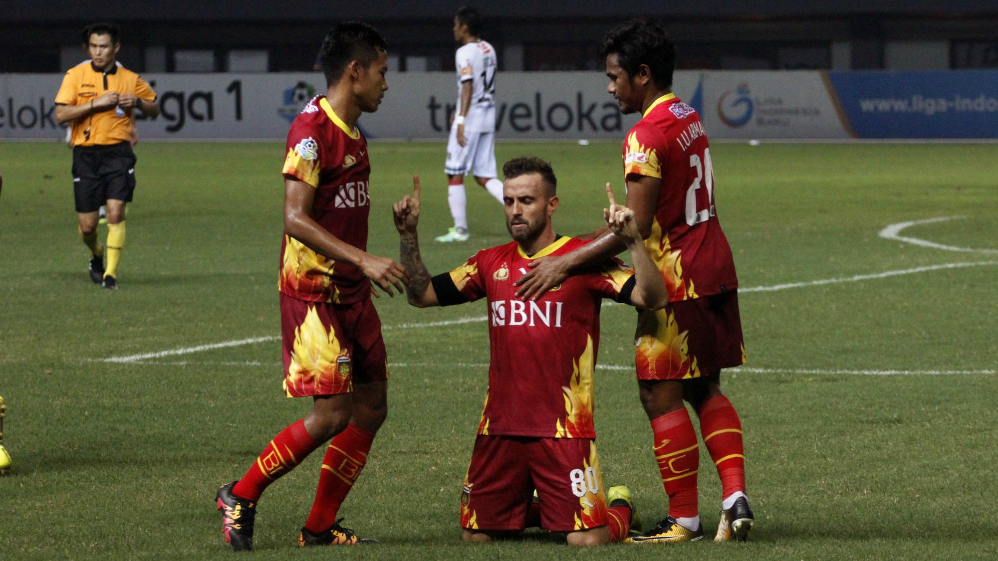 Bhayangkara FC vs Bali United.