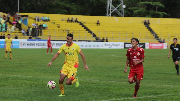 Laga kandang Semen Padang. Copyright: TAUFI/INDOSPORT