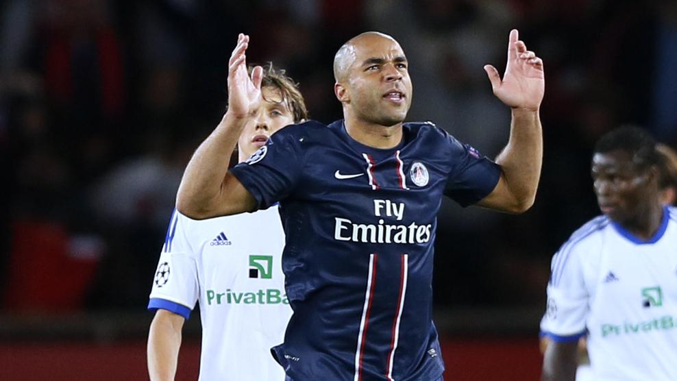 Alex saat masih berseragam PSG. Copyright: BBC