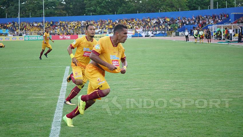 Sriwijaya FC berhasil menekuk Persija Jakarta 1-0 di Stadion Bumi Sriwijaya, Sabtu (7/10/2017). Copyright: Muhammad Effendi/Indosport.com