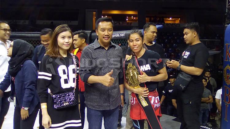 Menpora Imam Nahrawi bersama Linda. Copyright: INDOSPORT/Eronika Dwi Pinara