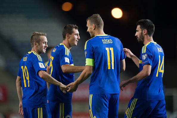 Edin Dzeko saat membela Timnas Bosnia Copyright: Edin Dzeko saat membela Timnas Bosnia.