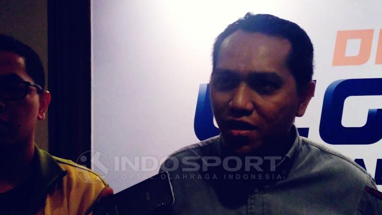 Direktu Operasional PT LIB, Tigor Shalomboboy. Copyright: Petrus Manus Da Yerimon/INDOSPORT