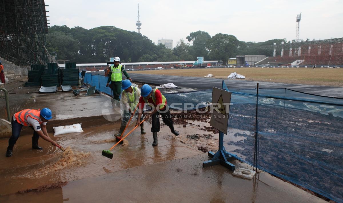 Stadion Madya Gelora Bung Karno dalam tahap penyelesaian renovasi jelang Asian Games 2018.