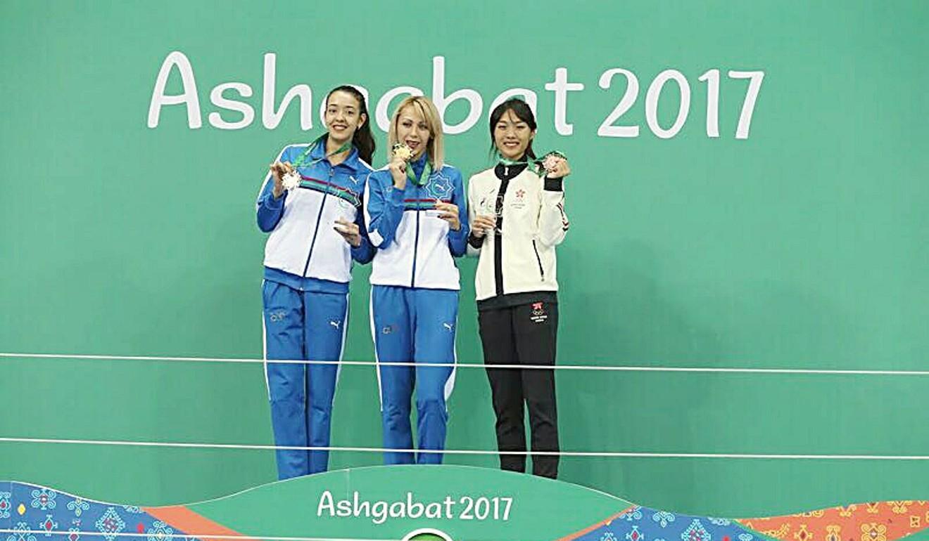 Cecilia Yeung, atlet lompat tinggi asal Hongkong meraih medali perunggu pada Asian Indoor Games 2017 di Ashgabat, Turkmenistan. Copyright: www.scmp.com