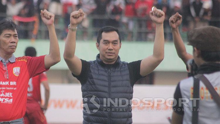 Presiden Pasoepati, Bimo Putranto, memberikan kiriman duka untuk fans Persita Tangerang  yang tewas. Copyright: INDOSPORT/Ghozi El Fitra