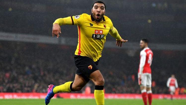 Pemain Watford, Troy Deeney, ingin melakukan sesuatu ke Pangeran William di final Piala FA melawan Manchester City, Sabtu (18/05/19). Mike Hewitt/Getty Images.