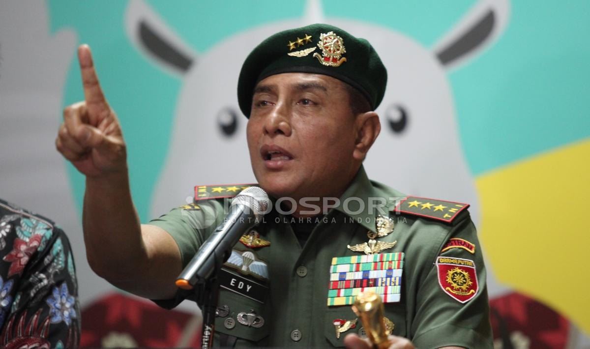 Ketua%20Umum%20PSSI%2C%20Edy%20Rahmayadi%20dalam%20pertemuan%20dengan%20Mempora%2C%20Imam%20Nahrawi.%20Herry%20Ibrahim%2FINDOSPORT